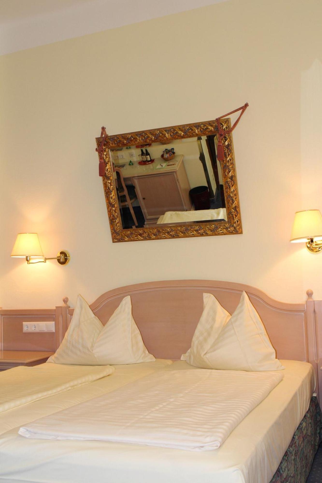 Altstadt Hotel Mosser Villach Buitenkant foto