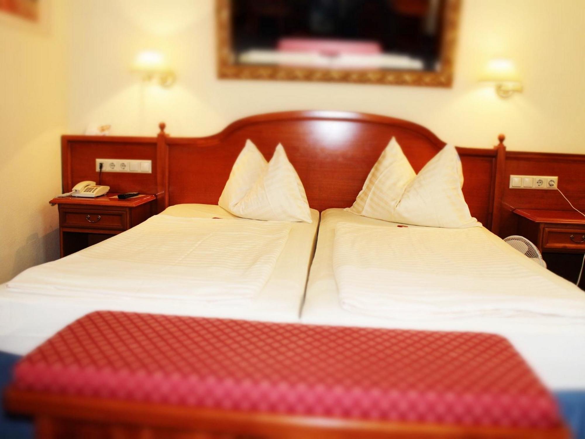 Altstadt Hotel Mosser Villach Kamer foto