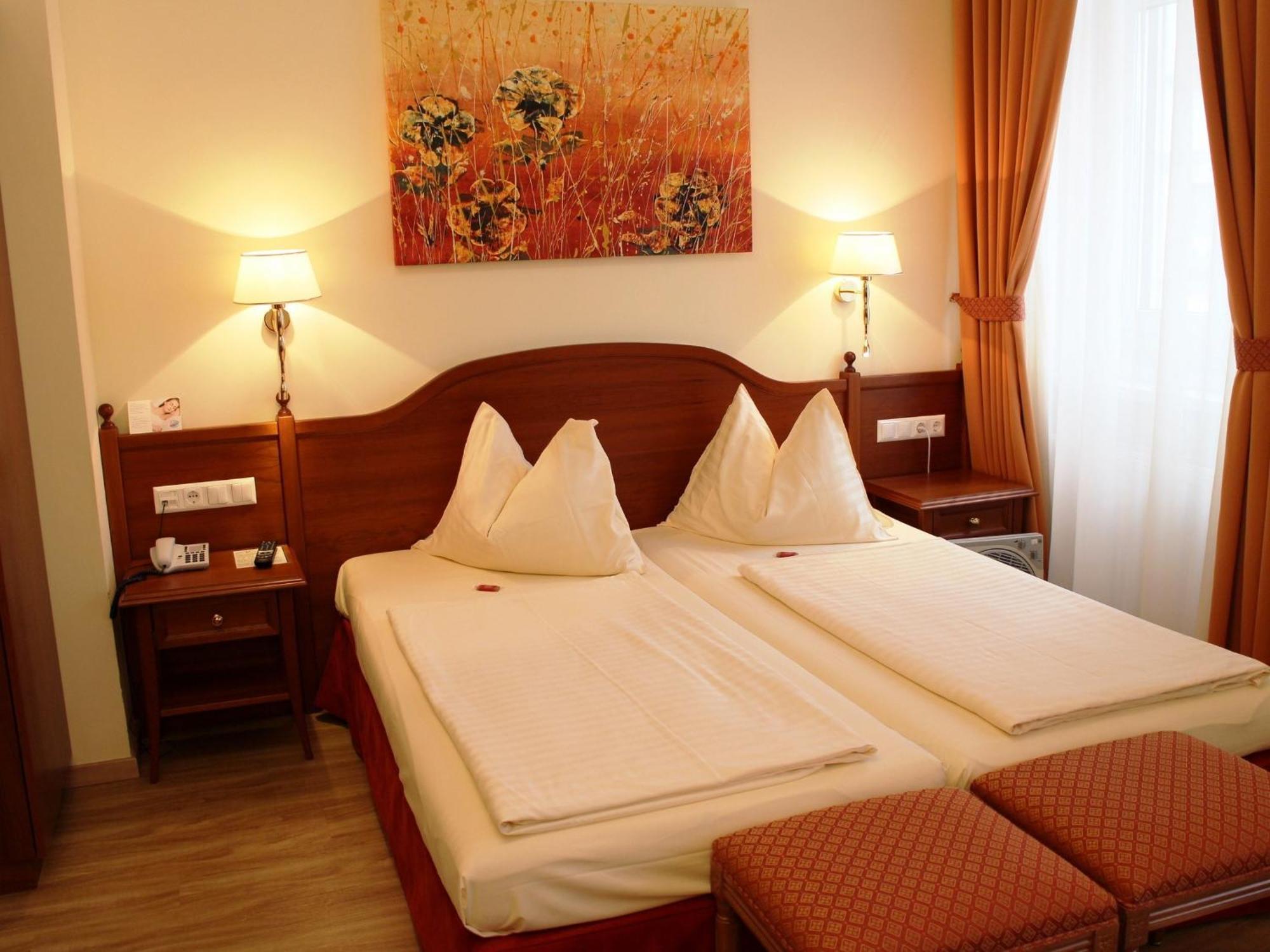Altstadt Hotel Mosser Villach Kamer foto
