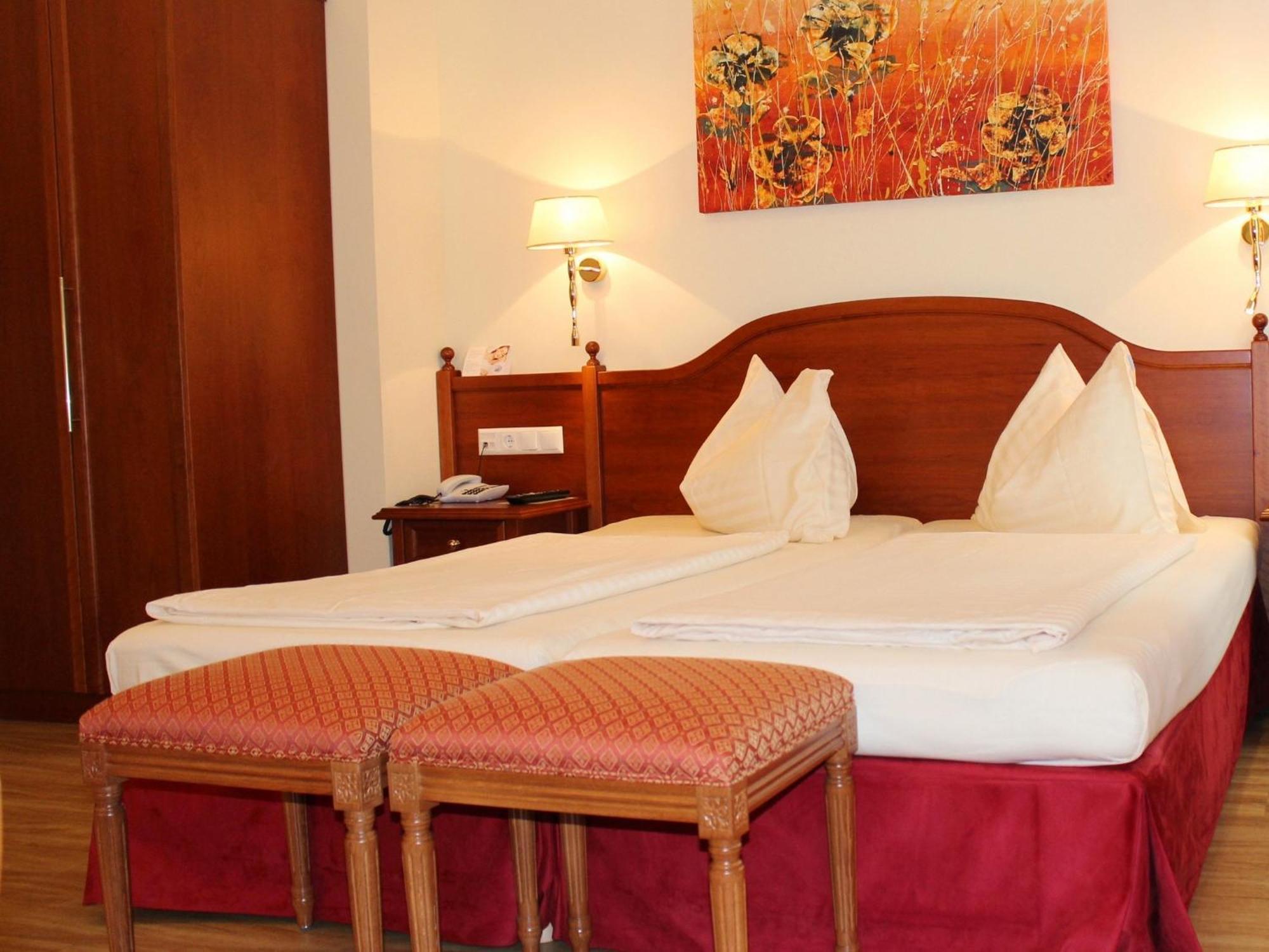 Altstadt Hotel Mosser Villach Kamer foto