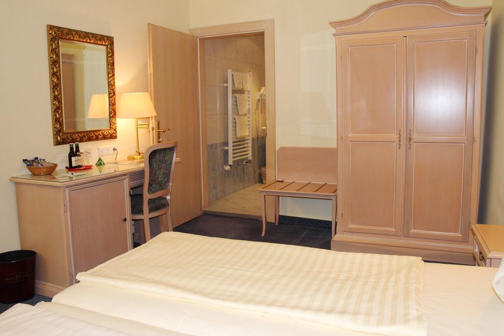 Altstadt Hotel Mosser Villach Buitenkant foto