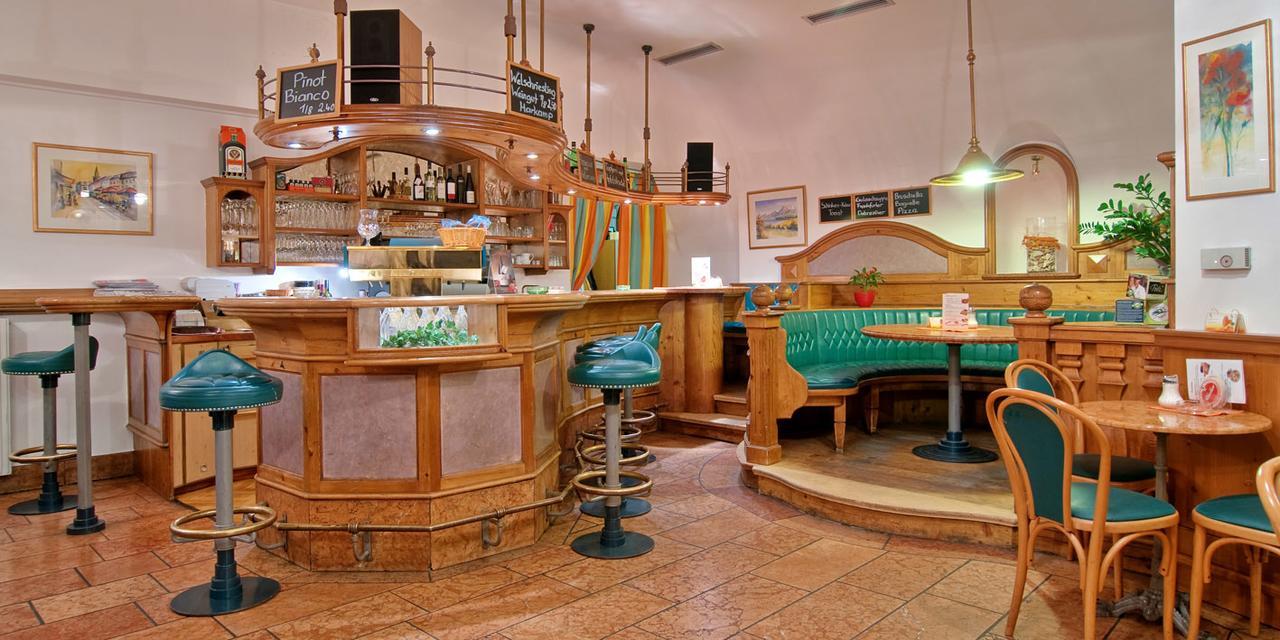 Altstadt Hotel Mosser Villach Buitenkant foto